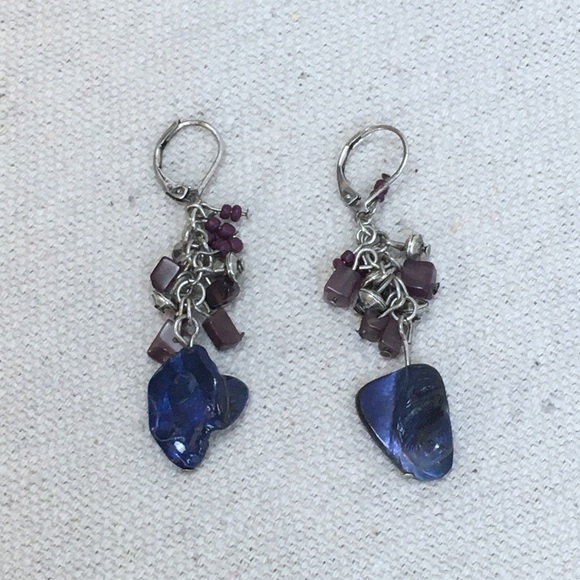 💥 2/$10  Purple and blue shell dangle earrings - Picture 1 of 5